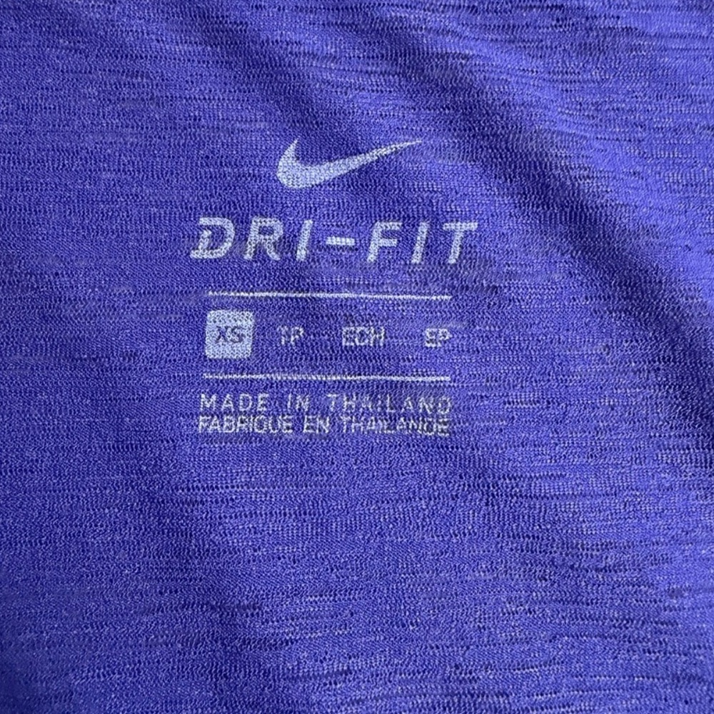 Set of 2 Women's Dri-Fit Tank Tops - Nike and Under Armour - Picture 6 of 12